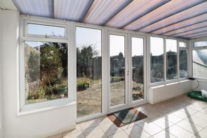 SEAVIEW ROAD- click for photo gallery
